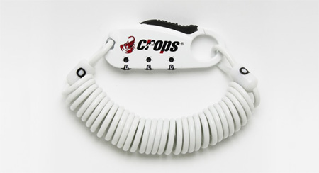 Q3（ホワイト）