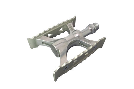 TOURING-LITE SHORT（サテンシルバー）